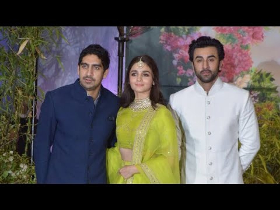 Ranbir Kapoor and Alia Bhatt Arrive Together At Sonam Kapoor’s Reception with Ayan | SpotboyE