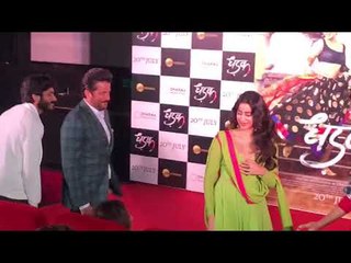Emotional Janhvi Kapoor HUGS Her family members Anil Kapoor, Sanjay at the 'DHADAK' Trailer launch