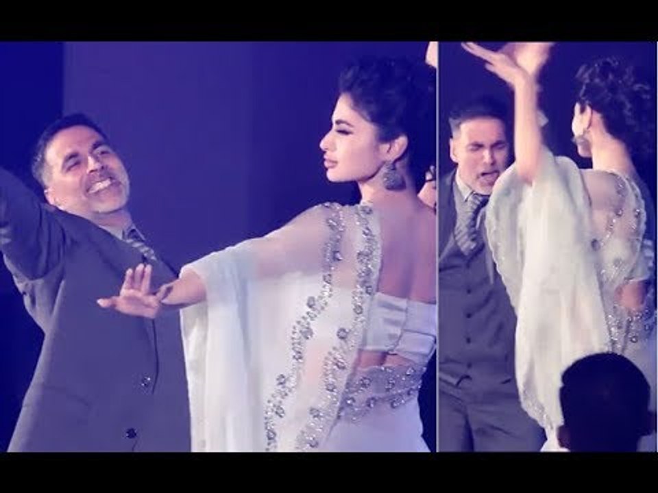 Akshay Kumar & Mouni Roy's Energetic Tabletop Dance At Gold Song Launch | SpotboyE