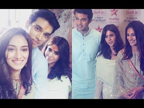 Kasautii Zindagii Kay 2: Erica Fernandes, Parth Samthaan &Ekta Seek Blessings At Kalighat In Kolkata