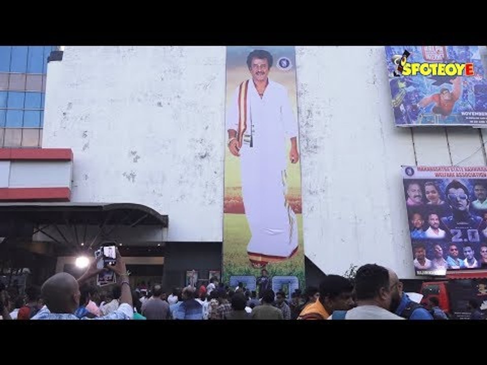 2.0 First Day First Show: Fans Took Out A 'Rajini' Rath Yatra Before Watching The Film | UNCUT