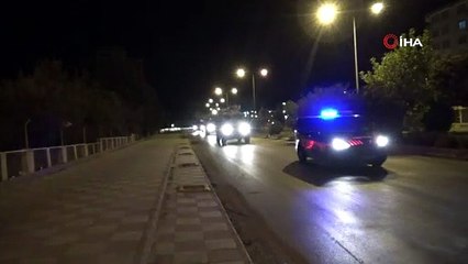 Gece boyunca Suriye'ye asker sevkiyatı sürdü