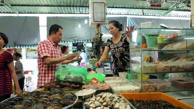 MÓN ĂN CỦA NGÔI SAO II ĂN SÒ ĐIỆP CÁ HỒI CÙNG DIỄN VIÊN THÙY TRANG II YANNEWS