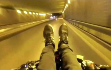 Bitmek bilmeyen magandalar yine İstanbul trafiğinde boy gösterdi