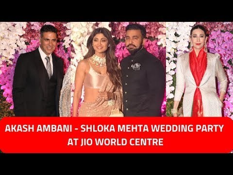EX-LOVERS Akshay Kumar, Shilpa Shetty Kundra & Karisma Kapoor At Akash-Shloka Wedding Party Mumbai