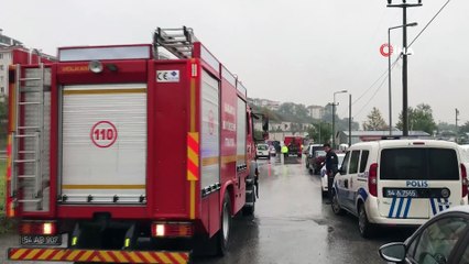 Yağış kazayı beraberinde getirdi, yolcu otobüsü devrildi