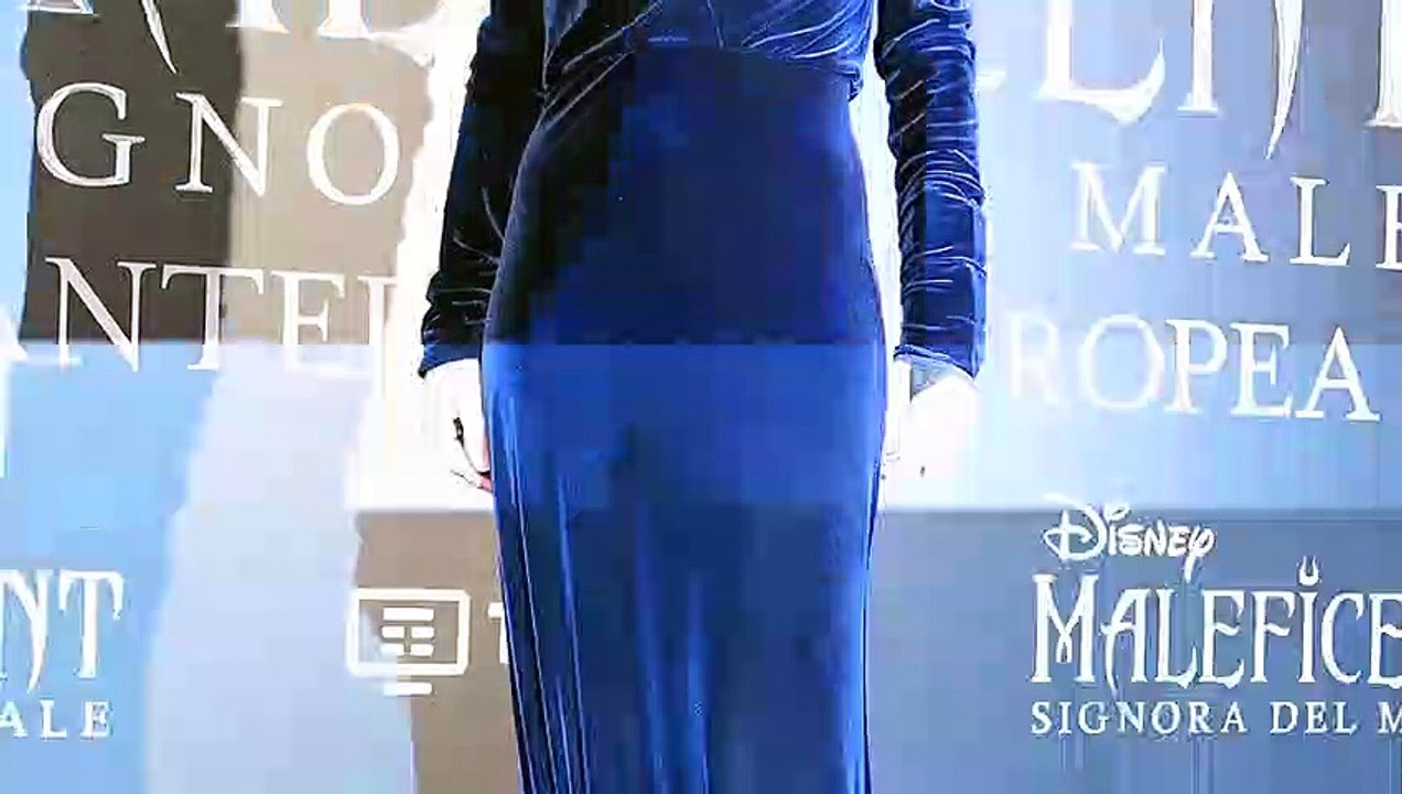 Angelina Jolie usa la promoción de Maléfica para lanzar pullas a Brad Pitt