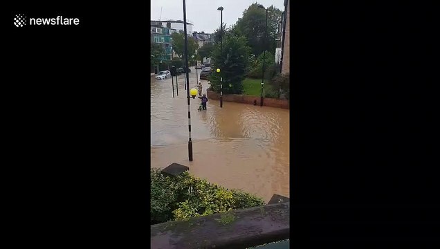 London's Finsbury Park flooded as burst pipe deluges roads
