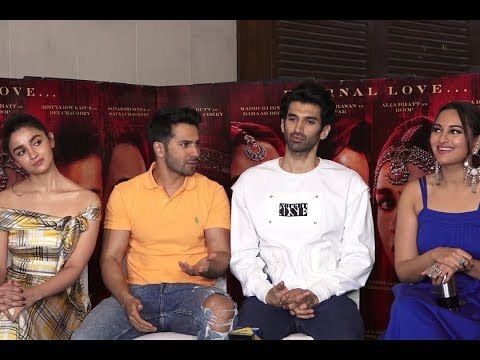 SPOTTED! Alia Bhatt, Varun Dhawan, Aditya Roy Kapur & Sonakshi Sinha Talk About Kalank