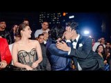 OMG! Ranbir Kapoor - Vicky Kaushal's HOT LIPLOCK At 64th Filmfare Awards 2019