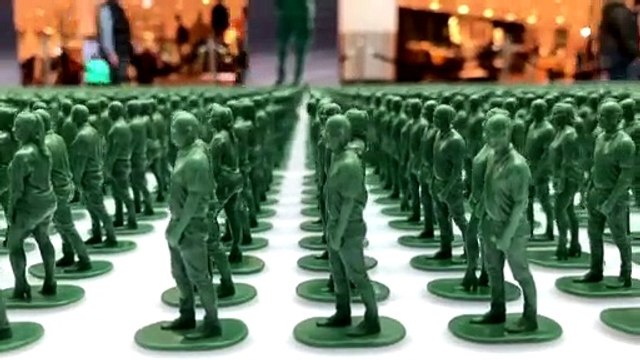 40,000 toy soldiers highlight plight of injured British veterans