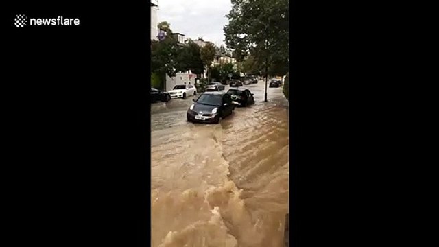 'Our flat now has a river view': Finsbury Park roads submerged after pipe bursts