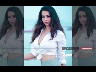 Soundarya Sharma Rescues An Injured Cyclist; Cancels Event To Take Him To The Hospital