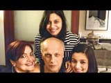 On Father`s Day, Mahesh Bhatt thanks his daughters Pooja, Alia and Shaheen | SpotboyE