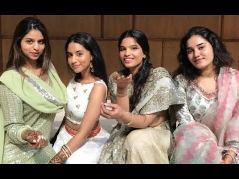 Shah Rukh Khan's Daughter Suhana Khan Looks Ethereal As he Attends Family Wedding