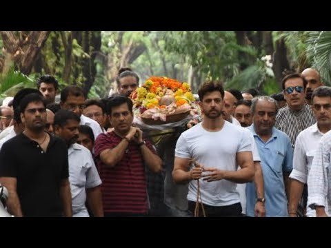 Hrithik Roshan Ke Nana J Om Prakash Ki Antim Yatra | SpotboyE