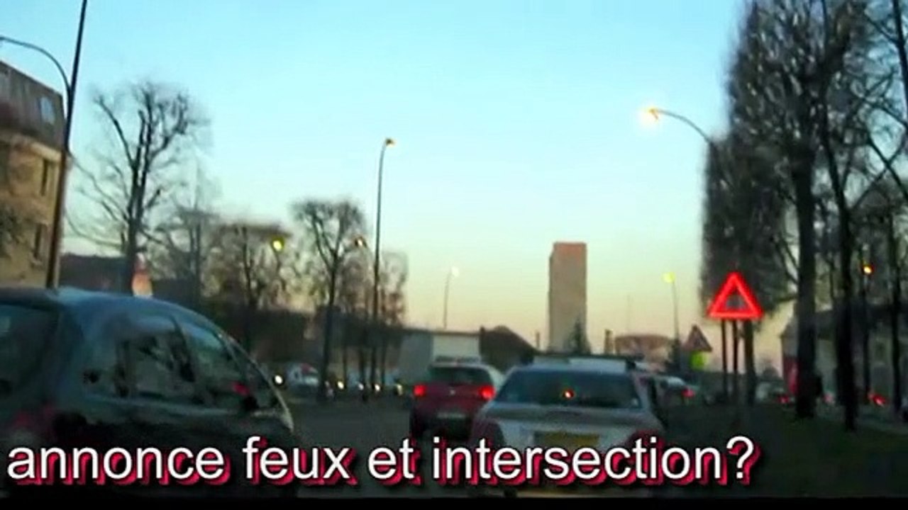 97 feu clignotant a la place du feu vert, a un rond point