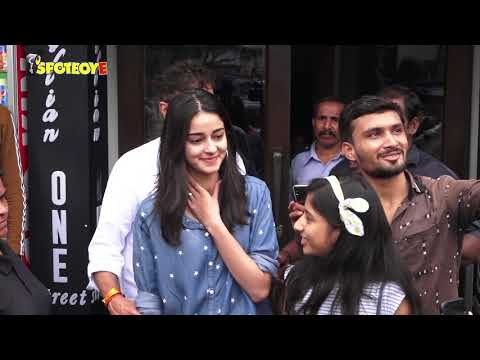 SPOTTED: Ananya Panday with her Parents Chunky & Bhavna Panday for Lunch | SpotboyE