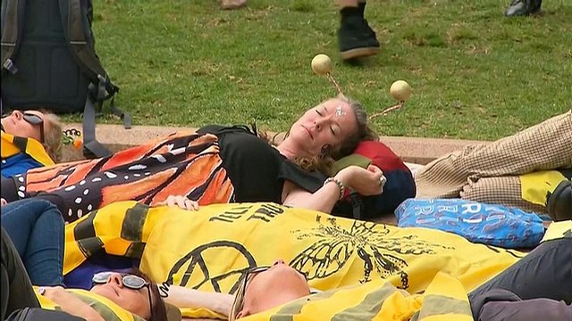 Extinction rebellion protesters arrested in Sydney