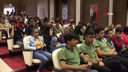 Anadolu Mektebi’nde 2 bin 500 öğrenci Necip Fazıl Kısakürek’i tanıdı