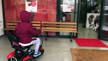 Depremde SMA hastası çocuğu sırtında taşıdı - TEKİRDAĞ