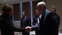 Cumhurbaşkanı Erdoğan, Sırbistan'da belediye başkanlarıyla bir araya geldi - BELGRAD