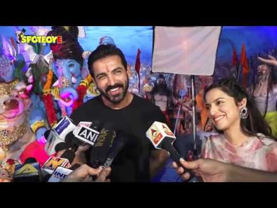 UNCUT- John Abraham, Urvashi Rautela and other celebs at T-series Office Ganpati Darshan | SpotboyE