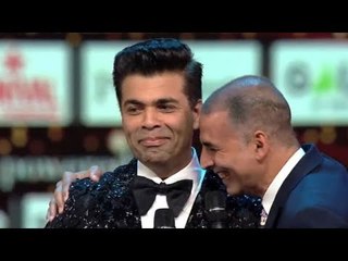 Akshay Kumar has a Funny Reply to Karan Johar’s Birthday Tweet | SpotboyE