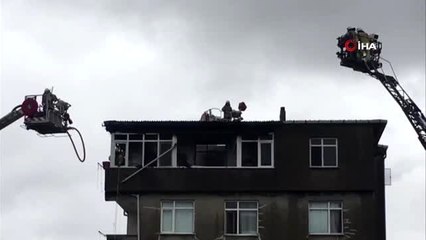 Tuzla'da bir apartmanın en üst katında bulunan bir dairede yangın çıktı.