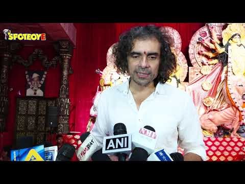 Jaya Bachchan, Imtiaz Ali, Anurag Basu, Rani Mukerji & Others Seek Maa Durga's Blessings At A Pandal