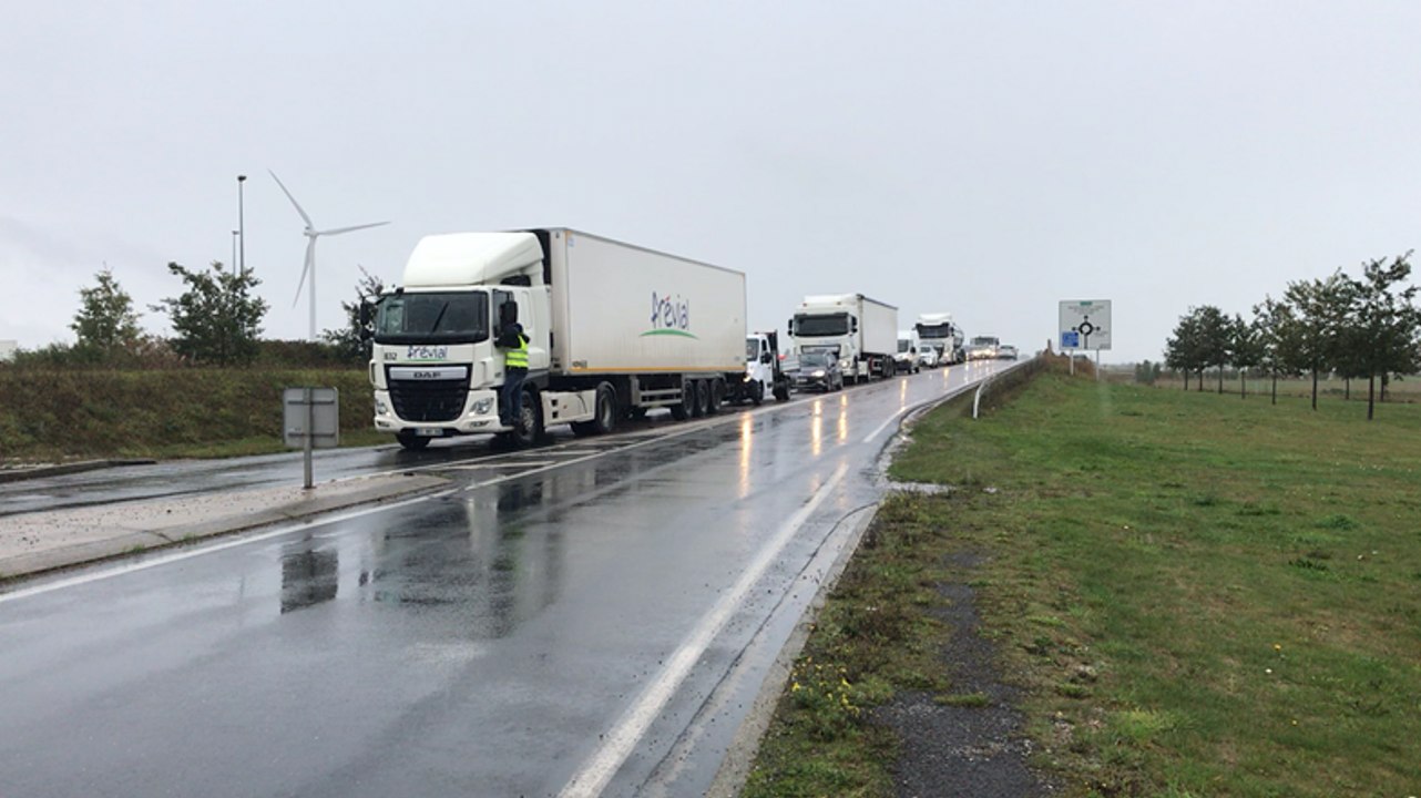 Manifestation des agriculteurs de la FDSEA et d...