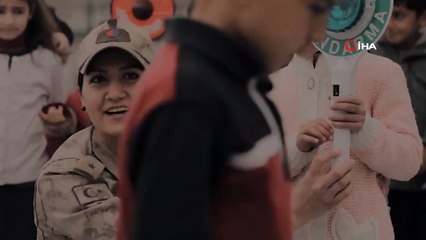 Jandarma’dan kadınlara özel jest