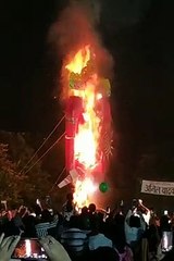 चिमनबाग में 10 सेकंड में जला रावण