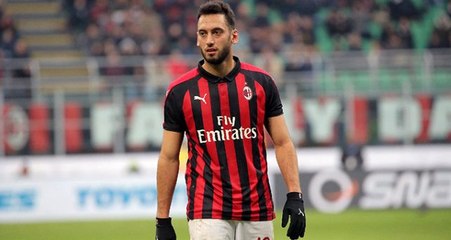 Milan'da Hakan Çalhanoğlu'nun hocası kovuldu!