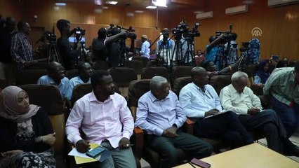 "Sudan'da eski rejimin karanlık güçleri istikrarı bozmak için gece gündüz çalışıyor"