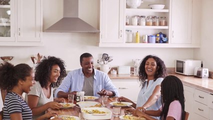 5 Reasons Why You Should Carve Out Time for Family Meals