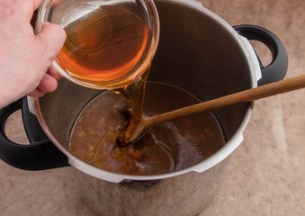 6 Mistakes That Ruin Gravy (and How to Fix Them)