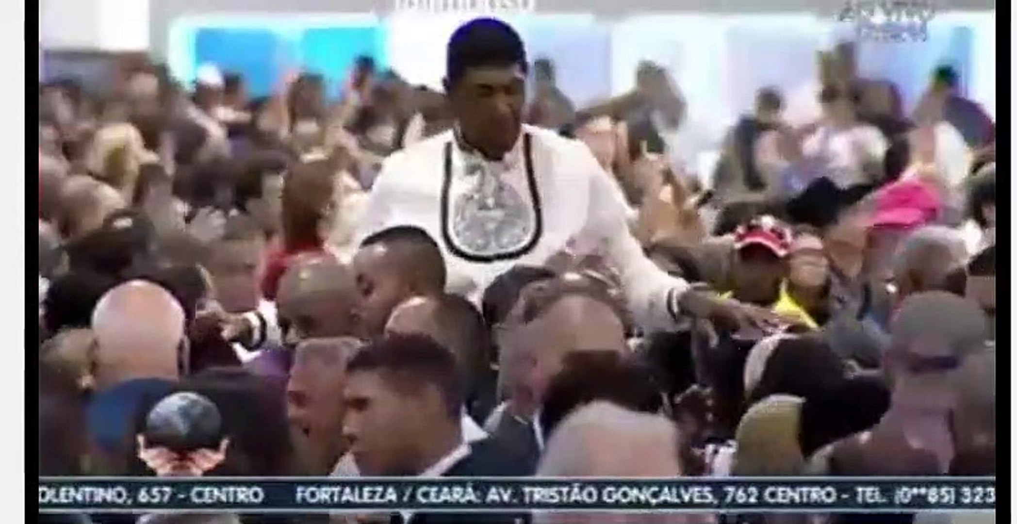 VITORIA NO DESERTO BRUNA E B-MUNDIAL