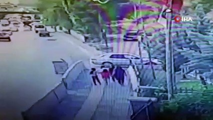 2'si çocuk 5 kişinin ölümden döndüğü anlar kamerada