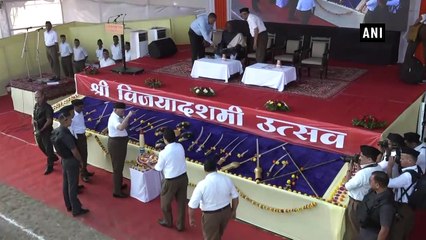 ஆர்எஸ்எஸ் விழாவில் சிக்கன் பற்றி பேசிய ஷிவ் நாடார்-வீடியோ