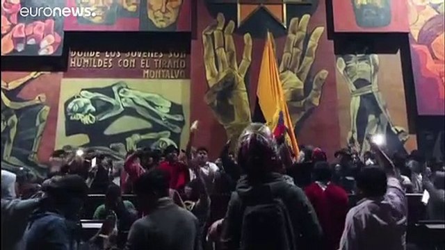 Manifestantes asaltan el Parlamento de Ecuador antes del gran paro nacional