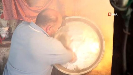 Babasından kalan 'kalaycılık' mesleğini yaşatıyor