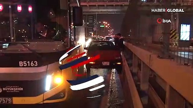 İETT sürücüsü yolcuları indirerek sürücü kovaladı