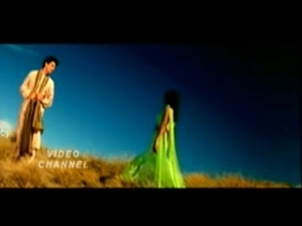 Pahle baar dil ye beqraar