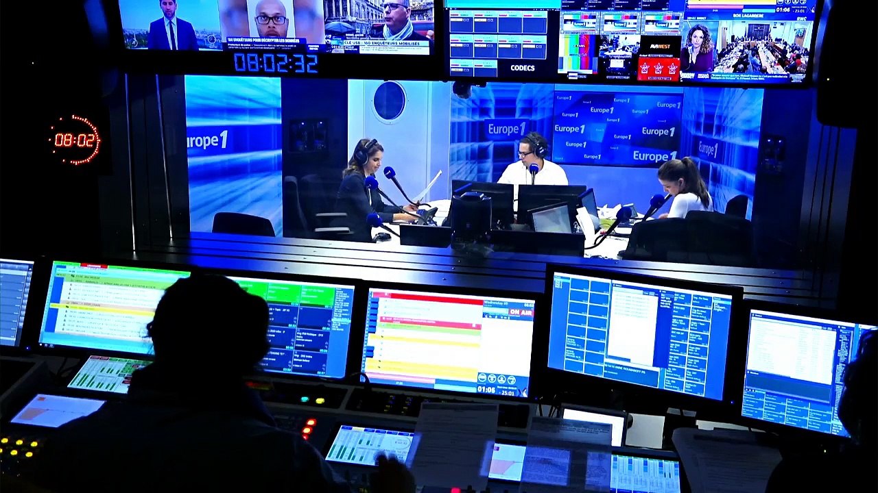 "J'ai vraiment très peur" : à Longué-Jumelles, la possible privatisation d'un hôpital inquiète les salariés