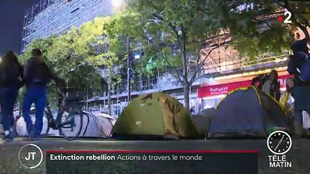 Les militants écologistes d’Extinction Rébellion multiplient les opérations à travers le monde pour alerter sur l’urgence climatique - VIDEO