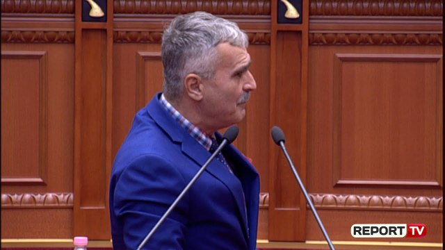 Report TV - Kujtim Gjuzi paralajmëron Gramoz Ruçin: Mi lejo replikat me Ramën ose do kemi incidente