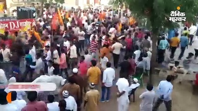 विजयादशमी जुलूस पर पथराव के बाद सुबह 4 बजे रावण दहन; कर्फ्यू लगाकर इंटरनेट बंद किया