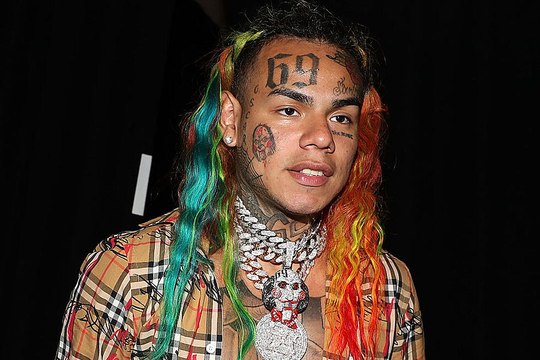 Voici à quoi ressemblerait le visage du rappeur 6ix9ine sans ses tatouages