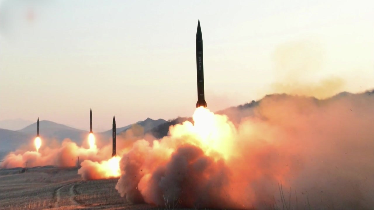 '실무협상 결렬' 北, 기록영화에 ICBM 발사 장면 방영 / YTN